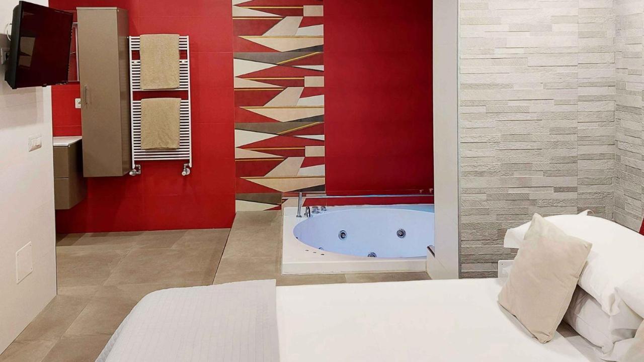 Sweet Home & Wellness Luxury Apartment Nettuno Exteriör bild