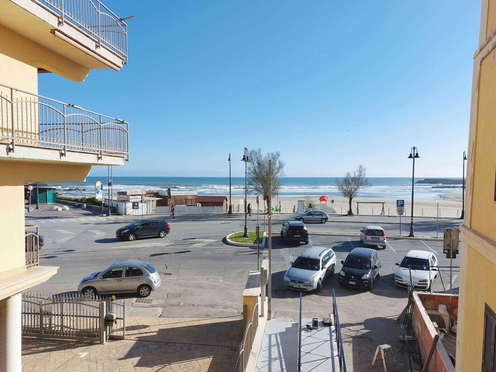 Sweet Home & Wellness Luxury Apartment Nettuno Exteriör bild