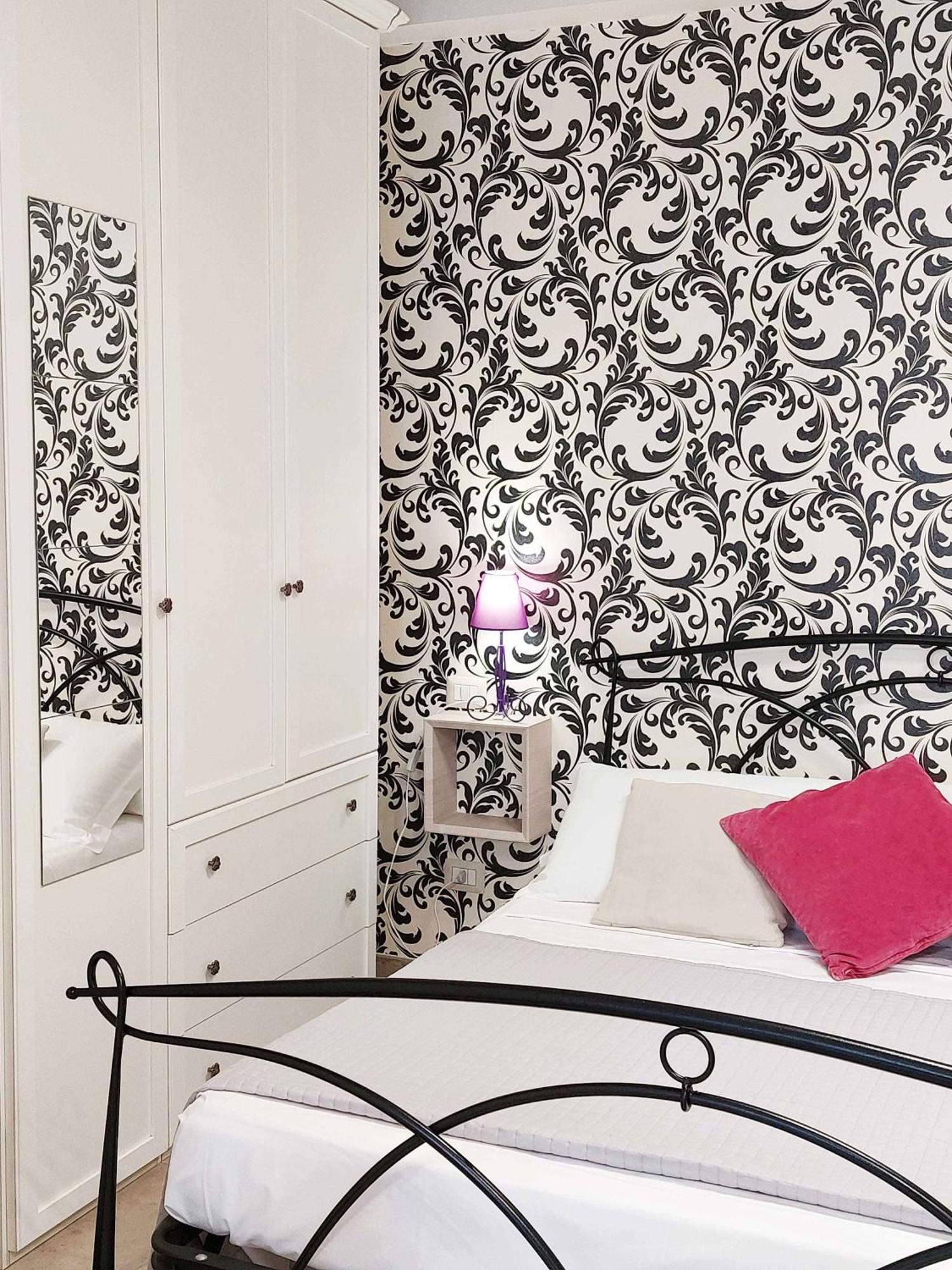 Sweet Home & Wellness Luxury Apartment Nettuno Exteriör bild